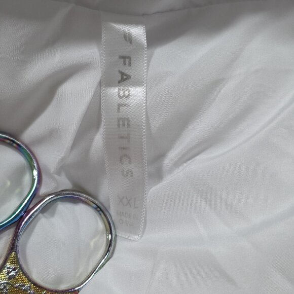 Fabletics Puffer Jacket Women XXL White Full Zip LS Pockets Lined Preppy Cottage - Picture 3 of 16